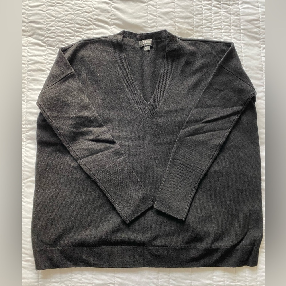 J crew v-neck cashmere sweater